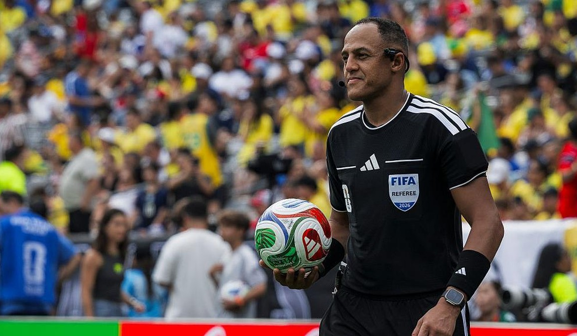 Not Goals or VAR, Referee Ismail Al-Fath's Action After England vs Argentina Became a World Discussion