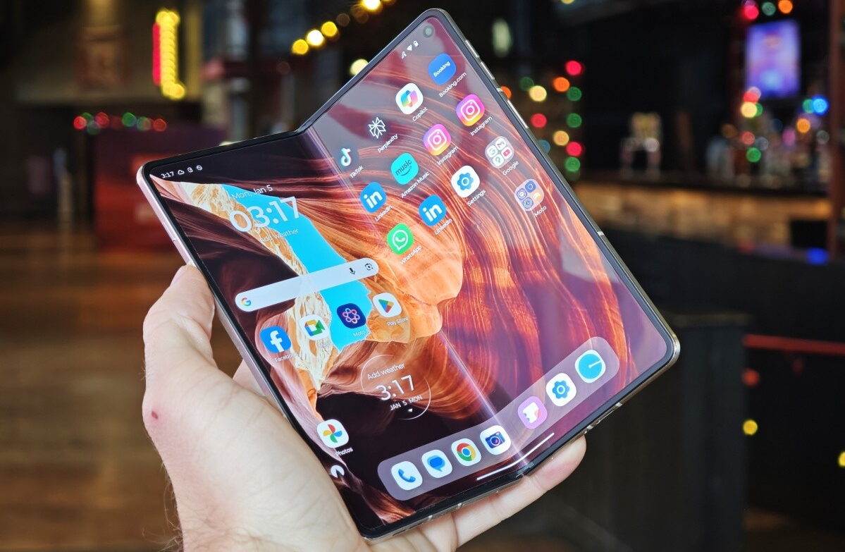 Motorola Razr Fold Price Drops IDR 4.5 Million During Pre-Order, Bonus Reaches IDR 10.7 Million