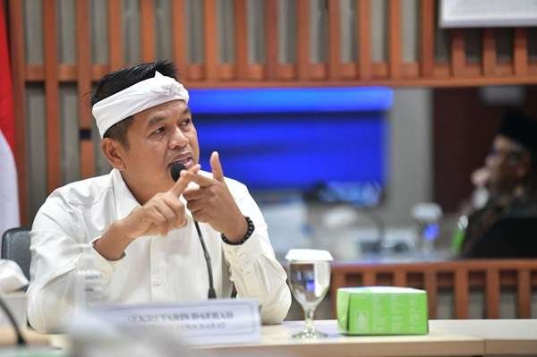 Dedi Mulyadi Invites Residents to Actively Maintain Security, RT/RW Patrols are Again Intensified to Prevent Robberies