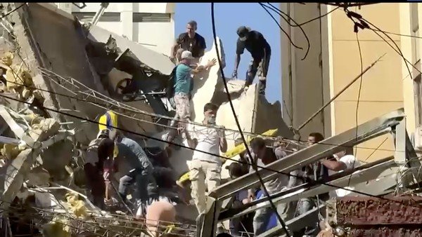 Video of M 7.4 Earthquake Rocks Colombia, Moments of Construction Project in Bogotá Shaking Severely Captured on Camera