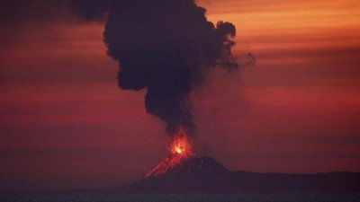 Anak Krakatau eruption ash carried by wind to Subang, 4 southern districts starting to be affected