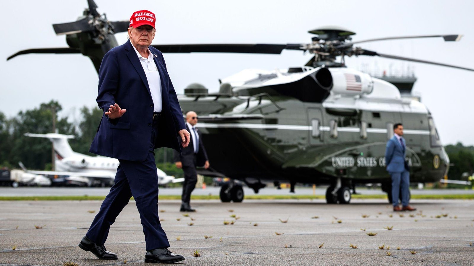 Trump threatens to bomb US ally Oman if it 'gets in the way' of Iran deal