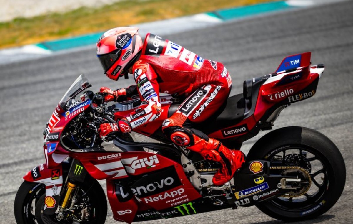 Suspension expert says Marc Marquez understands his motorbike better than anyone else and talks to Valentino Rossi