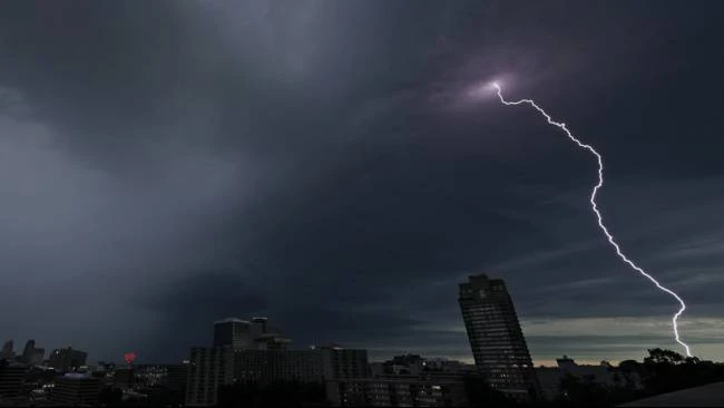 UK Bank Holiday Weekend Overshadowed by Heavy Rain and Thunderstorms